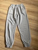 Neuwertige , graue Damen Jogginghose Gr.S von pull&bear Baden-Württemberg - Mannheim Vorschau