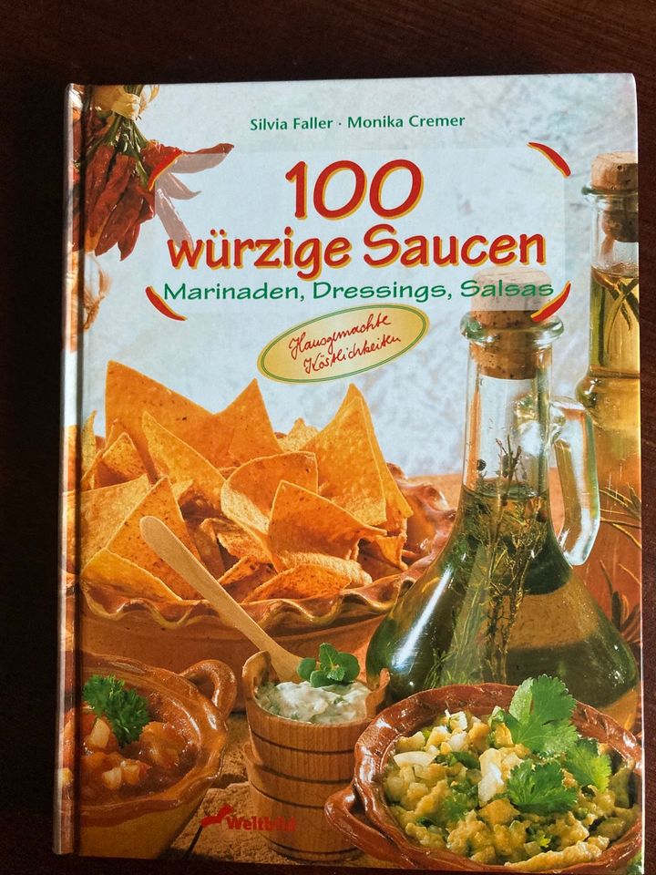 Kochbuch / 100 würzige Saucen in Klausdorf