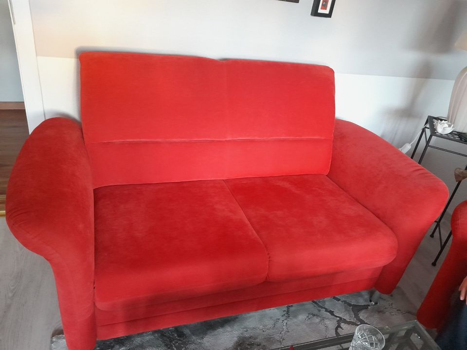 2 Stück Couchen Sofas 2 Sitzer rot Sitzgarnitur Sofagarnitur in Rostock