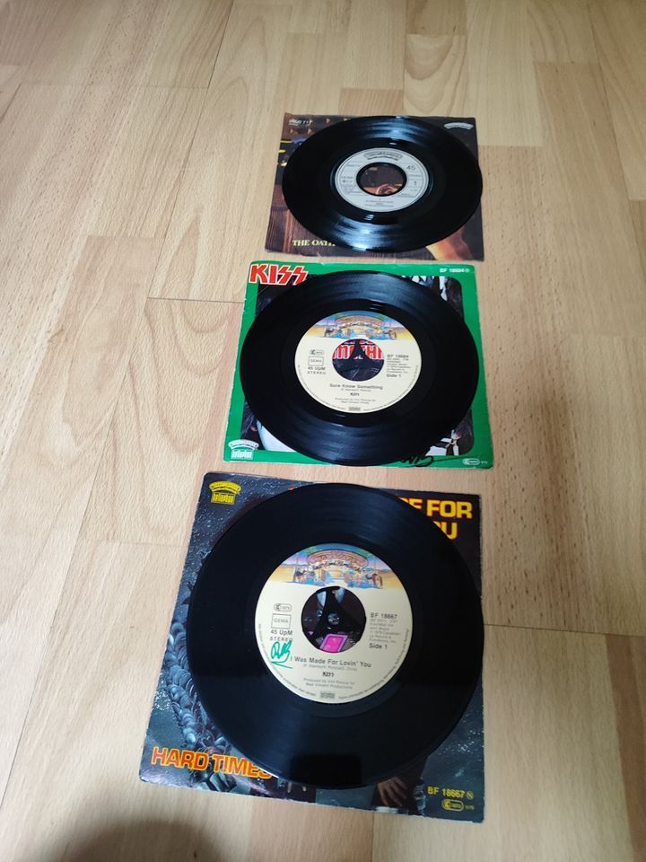 3x singel KISS vinyl i was Made for Lovin You.Sure Know Something in Gelsenkirchen