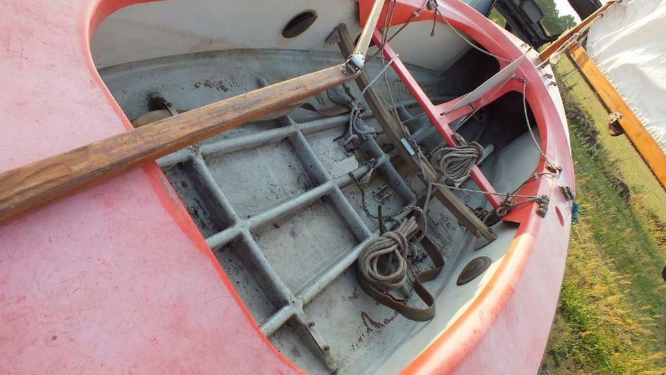 '72 DDR Sportsegelboot Finn-Dinghy VEB Yachtwerft Bln.Köp. + Pap. in Plau am See