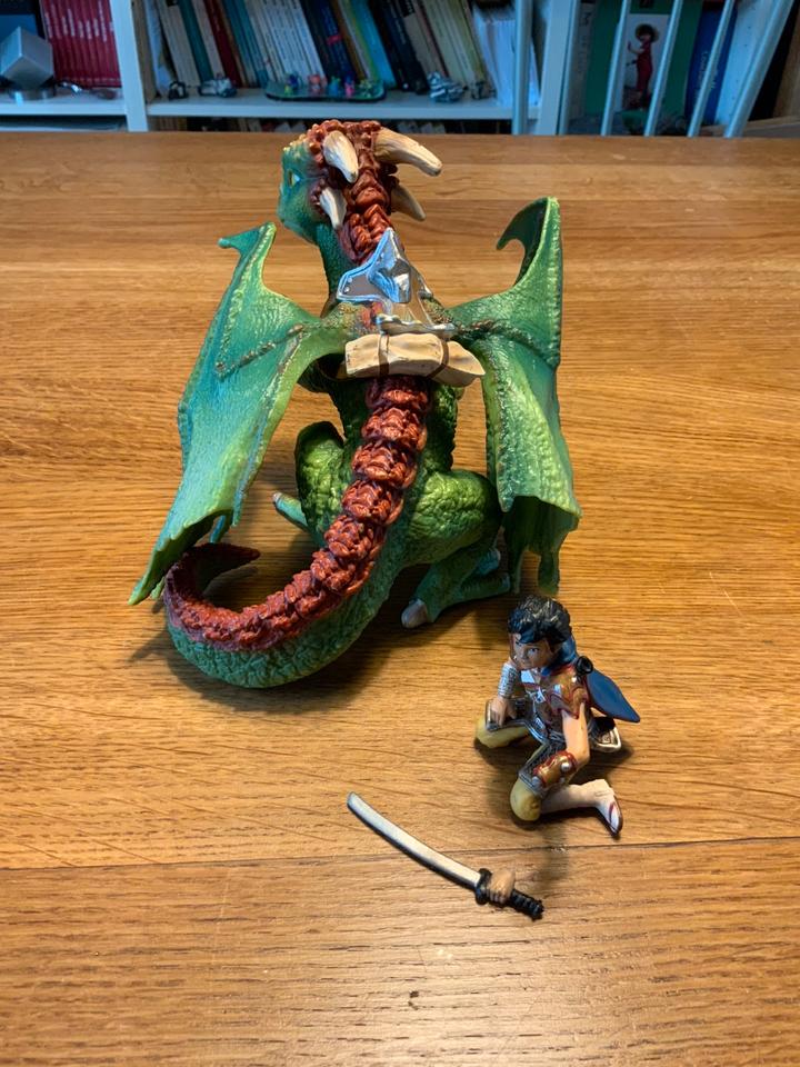 Schleich Drache Kishay grün mit Drachenreiter 70447 in Berlin