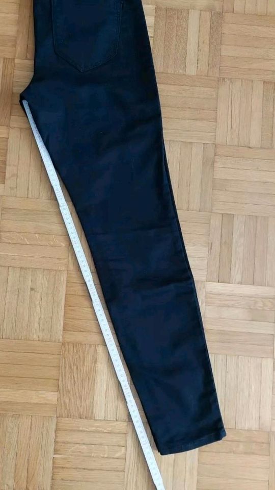 Yessica Jeans Hose Jeggings Elastischer Bund Gr.38 Schwarz in Landsberg (Lech)