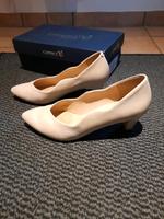 Caprice Brautschuh Hochzeitsschuhe Pumps Leder Gr. 38,5 Bayern - Eschlkam Vorschau