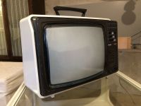 Philips Philetta Royal Color 925 Vintage Fernseher 70er tragbar Schwerin - Werdervorstadt Vorschau