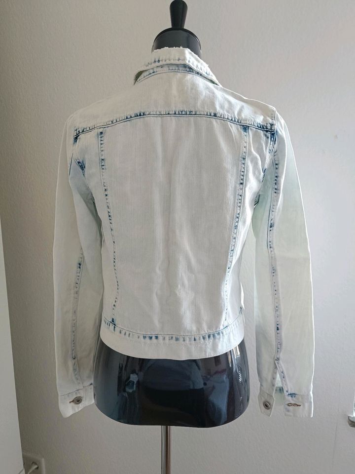 Damen Jeans Jacke von Only XS in Marktheidenfeld