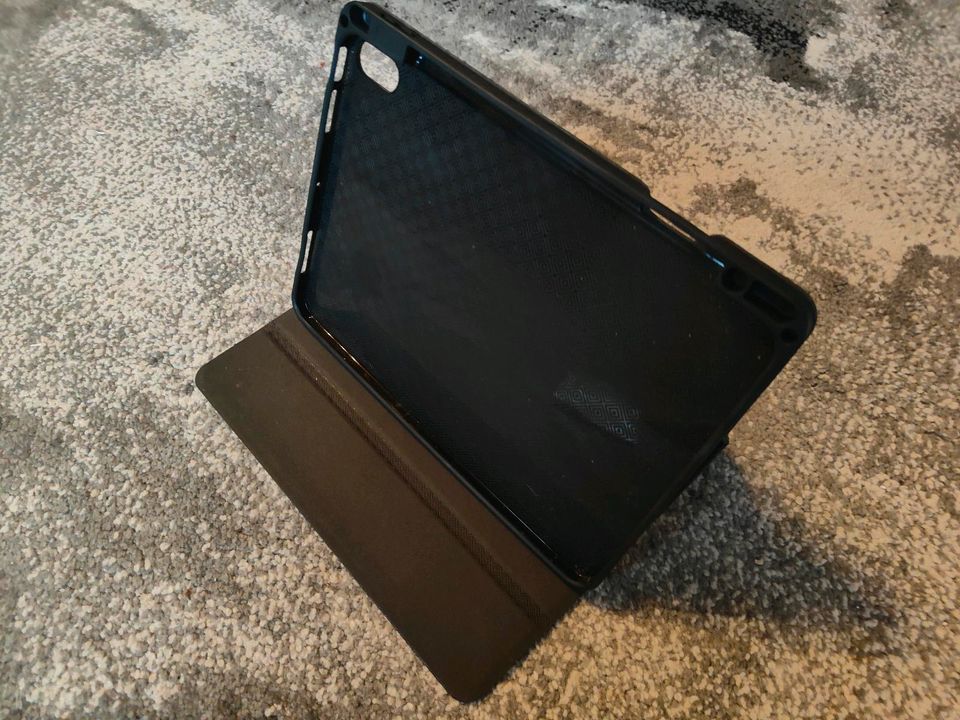 iPad Air 5. Gen Hülle Klapphülle Schutz Jeans Grau Zubehör in Halle (Westfalen)