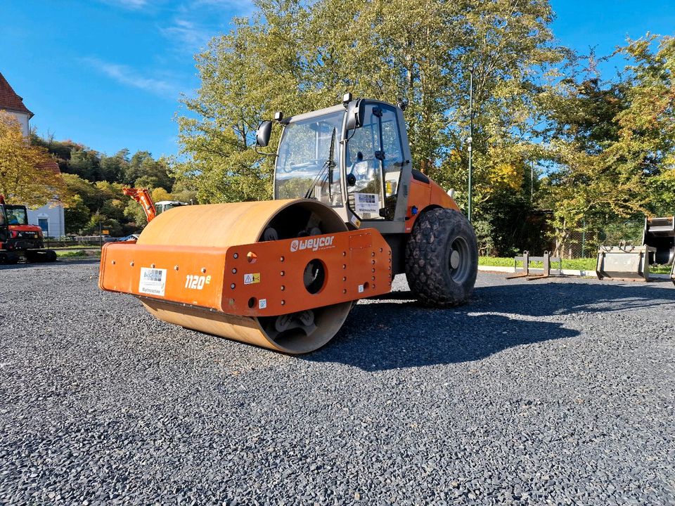 Walze Walzenzug Atlas Weycore 1120 Erbau Tiefbau Straßenbau Miete in Tann