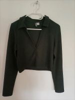 Schwarzes Langarmshirt / Pullover V-Ausschnitt von H&M - Gr. M Dresden - Neustadt Vorschau