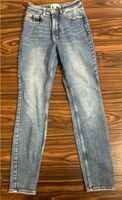 Jeans H&M Slimfit High Waist Gr.34 NEUWERTIG! Nordrhein-Westfalen - Schmallenberg Vorschau