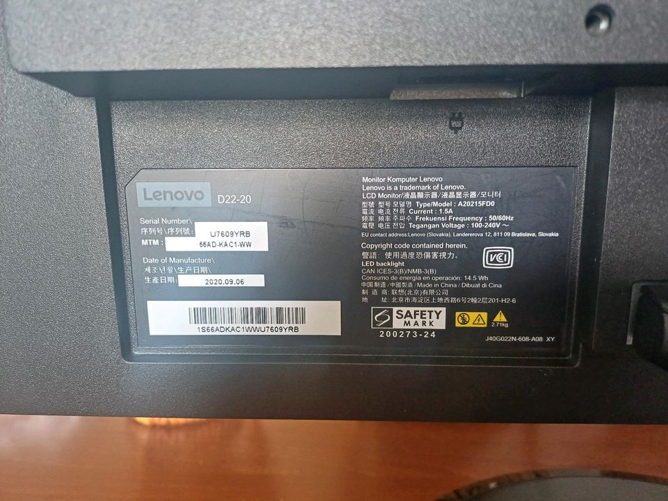 Lenovo Monitor 60 Hz mit Smart Menü in Düsseldorf