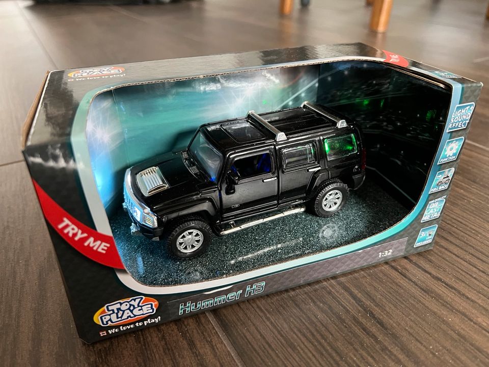 Hummer H3 1:32 toy Place neu und verpackt mit Sound und Rückzug in Nürnberg (Mittelfr)