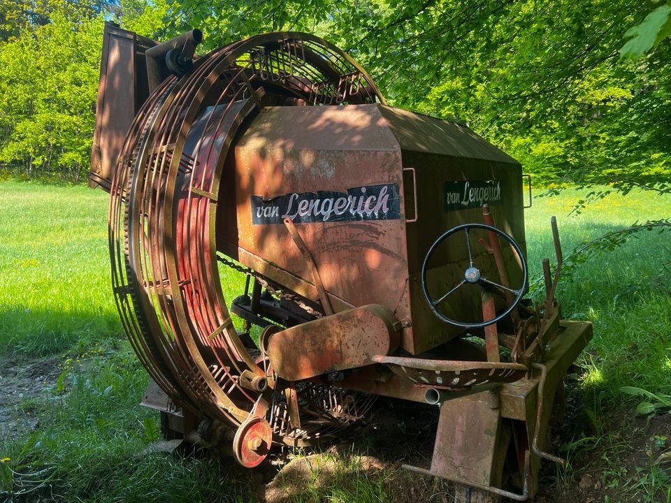 Rüben vollernter erntemaschine kemper in Rotenburg