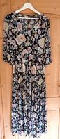 Sommer Maxikleid, Bohostil, Größe 36, Blumen/Pastellfarben Bayern - Erlenbach am Main  Vorschau