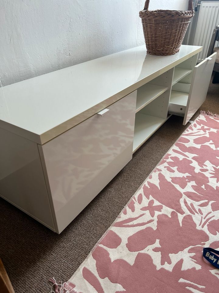 Ikea Sideboard in Gießen