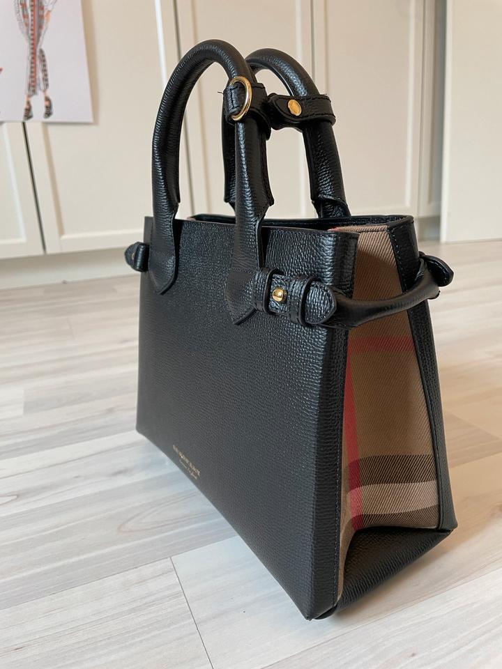 Burberry bag banner hotsell