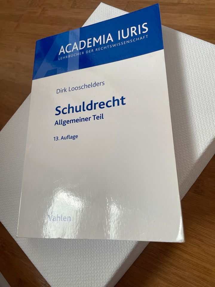 Academia - Looschelders, Schuldrecht: Allgemeiner Teil in Duisburg