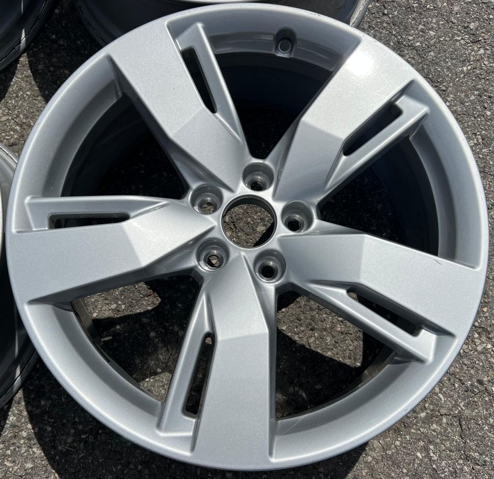 4 ORIGINAL 19" ALUFELGEN AUDI Q5 FY 80A601025D 8x19 ET39  #1IPB in Bad Tölz