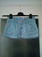 Leichte Jeansshorts mit leichten Bundfalten Nordrhein-Westfalen - Essen-Margarethenhöhe Vorschau