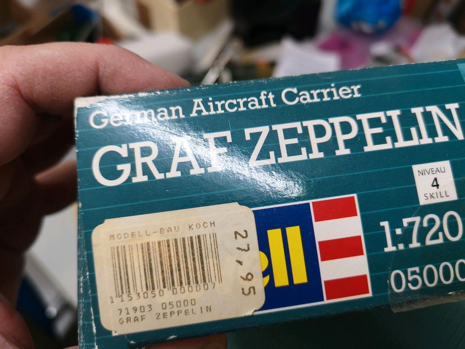 Revell Flugzeugträger Graf Zeppelin 1:720 in Nürnberg (Mittelfr)