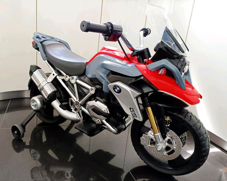 BMW  Kinder elektro Motorrad Groß Wie Neu in Öhringen