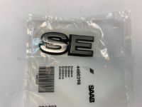 Saab 900 „SE“ Emblem NEU NOS 4480398 Nordrhein-Westfalen - Lemgo Vorschau