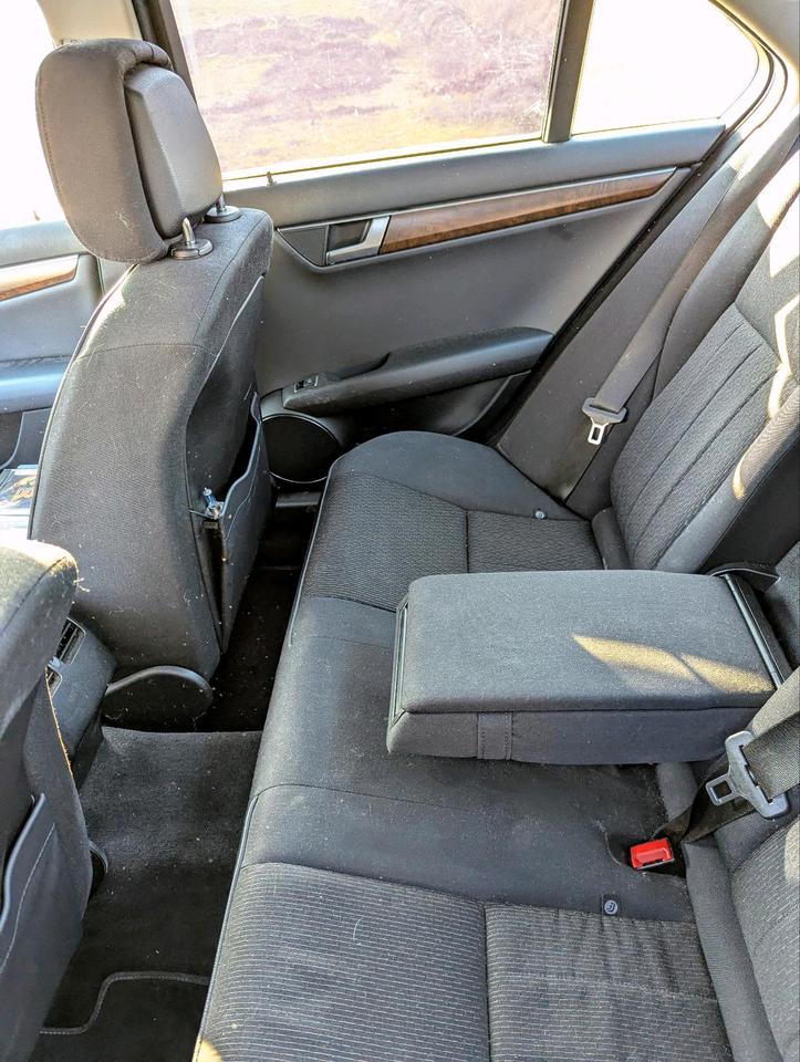 Mercedes C-Klasse 2012 | 156.000 km | TÜV bis 2026 | Sitzheizung in Leer (Ostfriesland)
