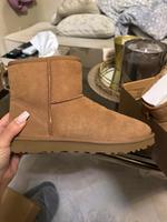 Verkaufe meine neuwertigen UGG Mini 2 Winterboots Bonn - Bonn-Zentrum Vorschau