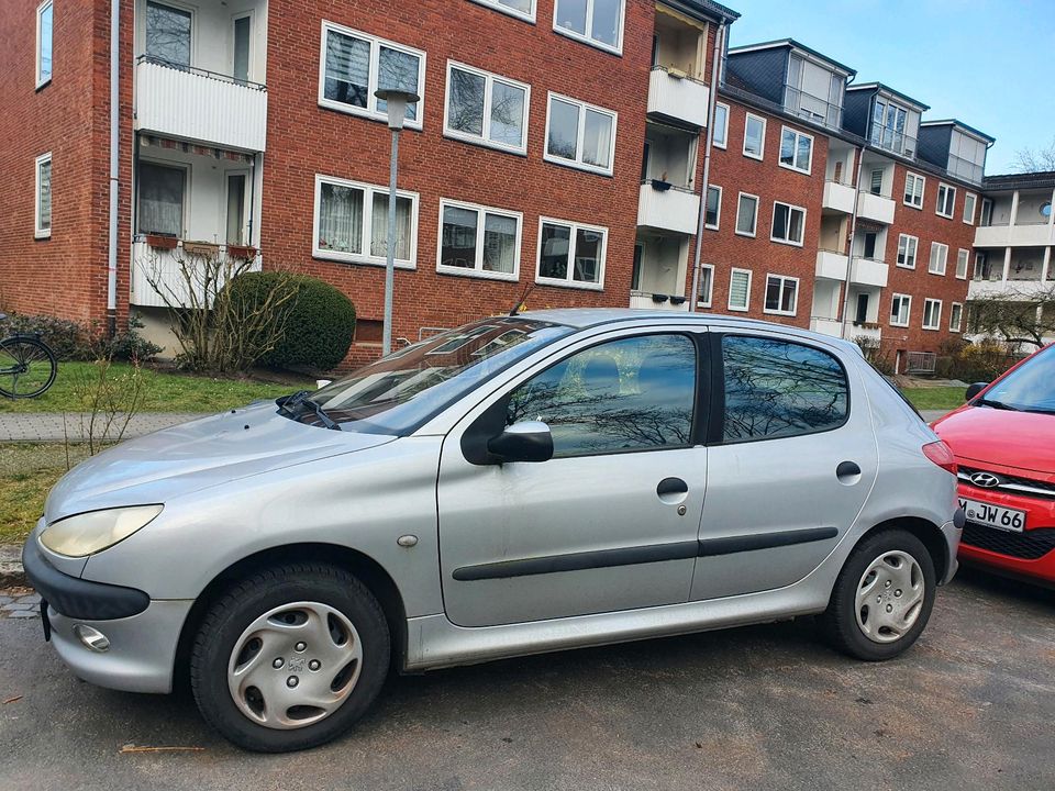 Peugeot 206       93000km in Bremen