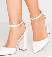 Weiße Damen Schuhe  Pumps Hochzeit High Heal  Gr41 Köln - Chorweiler Vorschau