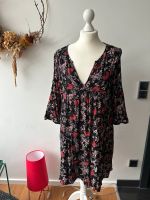 Ba&sh Kleid Tunika Bluse Gr 3 38 40 schwarz rosa rot Glitzer Nordrhein-Westfalen - Eschweiler Vorschau