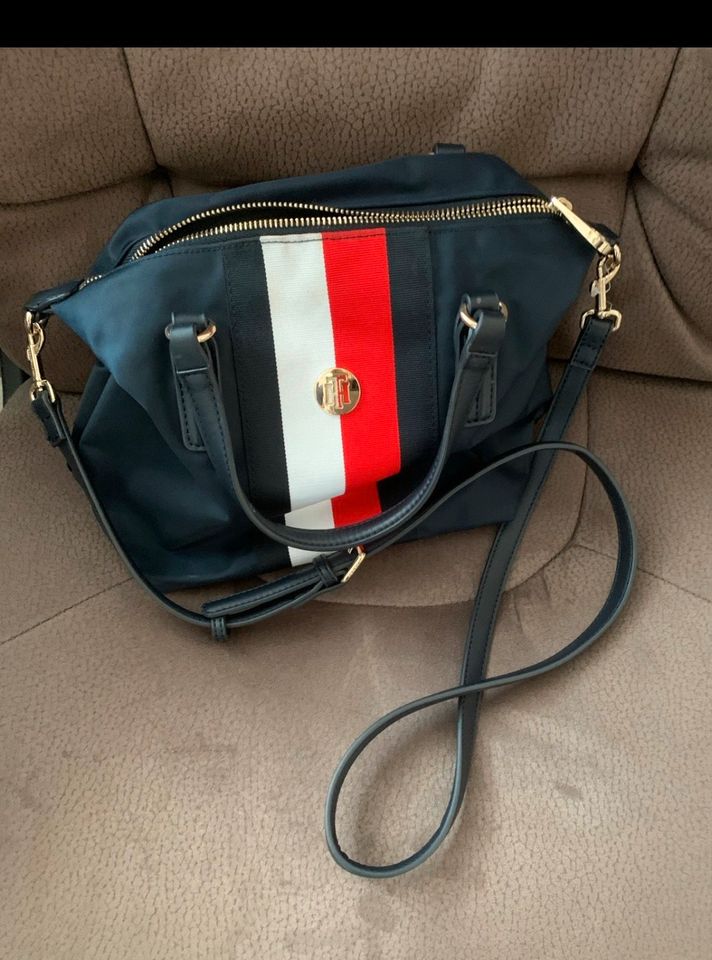 Handtasche/ Crossbody Tasche Tommy Hilfiger in Berlin