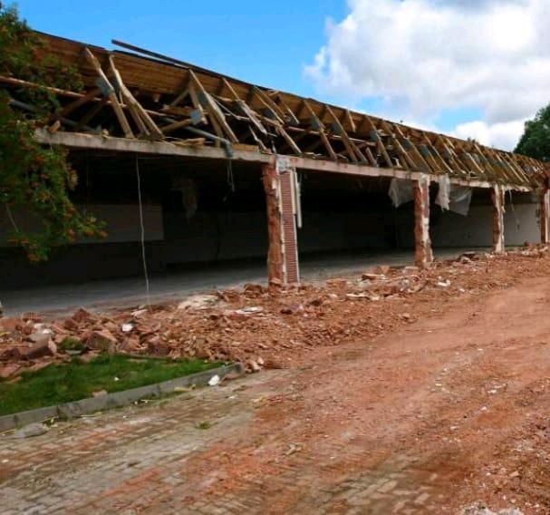 Rückbau Abriss Asbest Sanierung Demontage Wanddurchbruch in Wuppertal