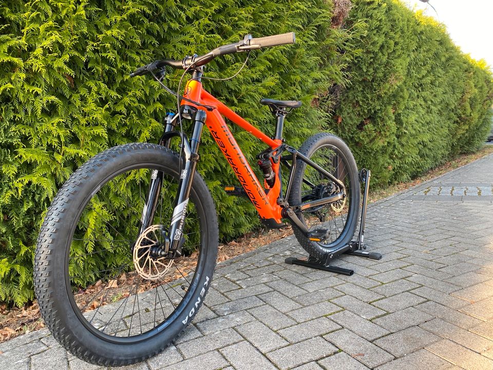 Mondraker F-Play 24, Kinder/Jugend E-Bike MTB/Fully in Mosbach