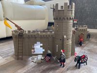 Playmobil Ritterburg 3888 mit viel Zubehör Geist Ritter Kerker… Sachsen - Chemnitz Vorschau