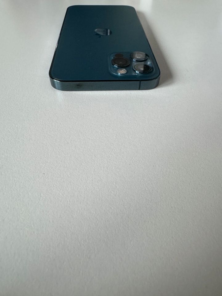iPhone 12 Pro Pazifikblau 128GB in Stuttgart