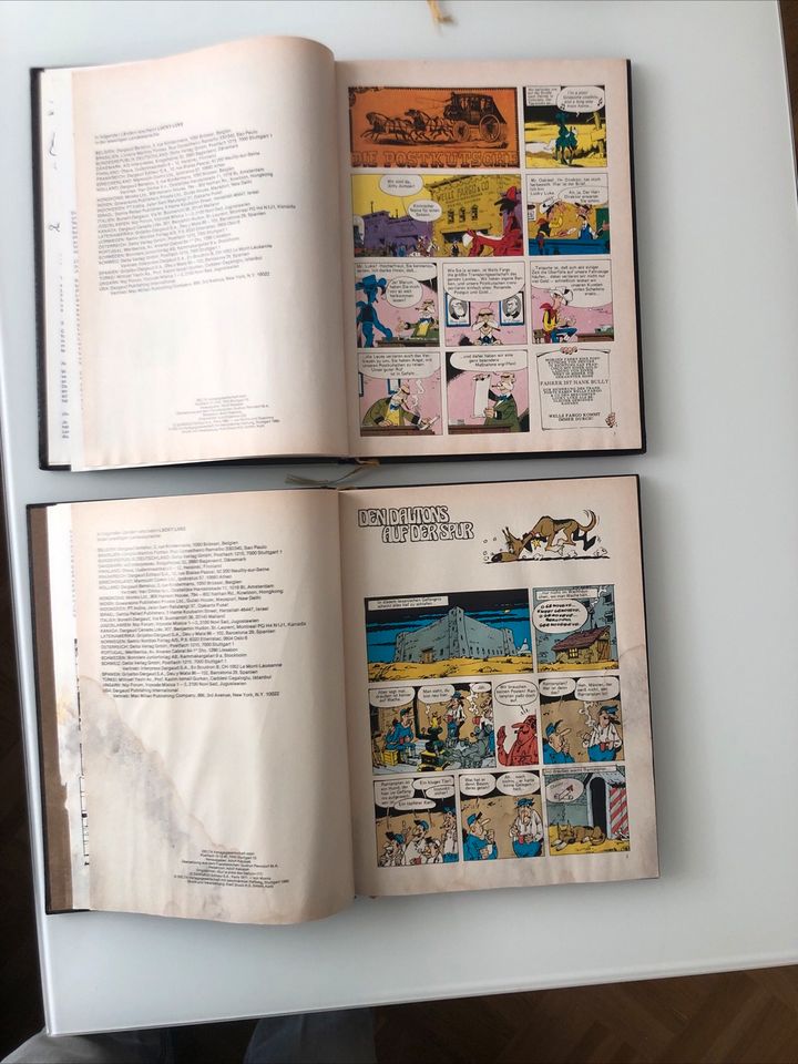 1-Asterix und 2-Lucky Luke Comic Magazine in München