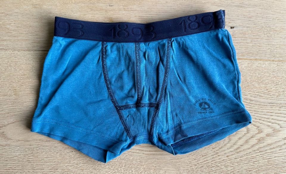 PETIT BATEAU//❤️wunderschöne Shorts Gr. 128cm/ 8 ans❤ in Berlin