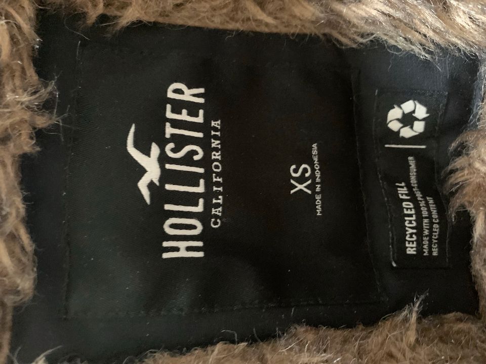 Hollister California Jacke/Mäntel Schwarz mit Kapuze Größe XS in Hamburg