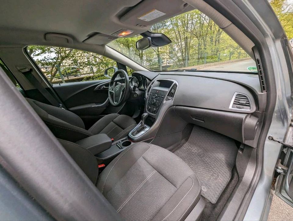 Opel Astra 1.6 Style Automatik in Wuppertal