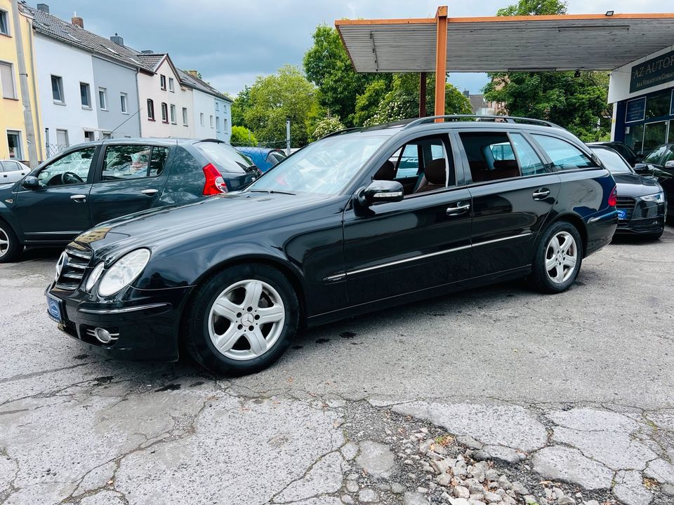 Mercedes E320 CDI Avangarde /Bi-Xenon/S.Dach/A.Kupplung/Top Zusta in Viersen