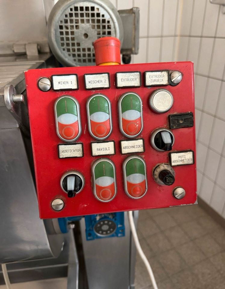 Dominioni pastamaschine (lasagne,ravioli..) P55R in Langenau