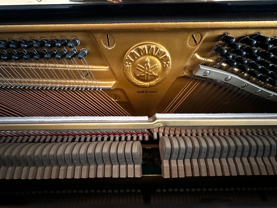 Yamaha Klavier U1 Made in Japan in 1979 in Bonn