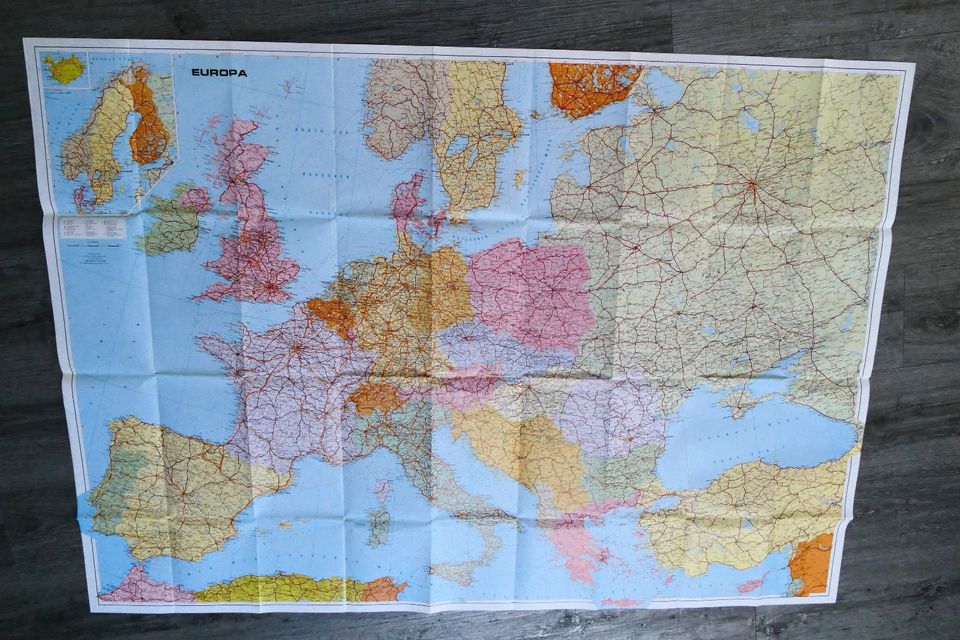 Landkarte, Europa, 1990, Cartographia Budapest, 1:3750000 in Habichtswald