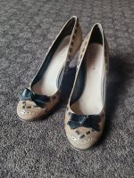 Prada Pumps beige schwarz Gr. 40,5 Baden-Württemberg - Denkendorf Vorschau