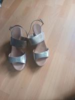 UGG damen sandalen Gr 38 Schleswig-Holstein - Kiel Vorschau