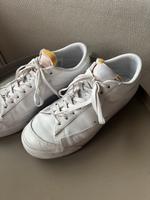 Nike Blazer Sneaker weiß Hessen - Eschenburg Vorschau
