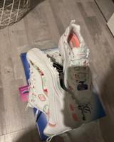 Skechers NEU Nordrhein-Westfalen - Gelsenkirchen Vorschau