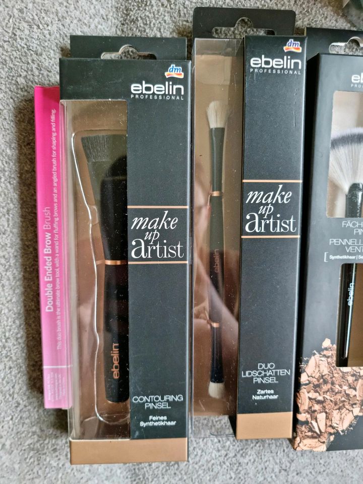 Make up Pinseln plus Produktproben in Meckesheim