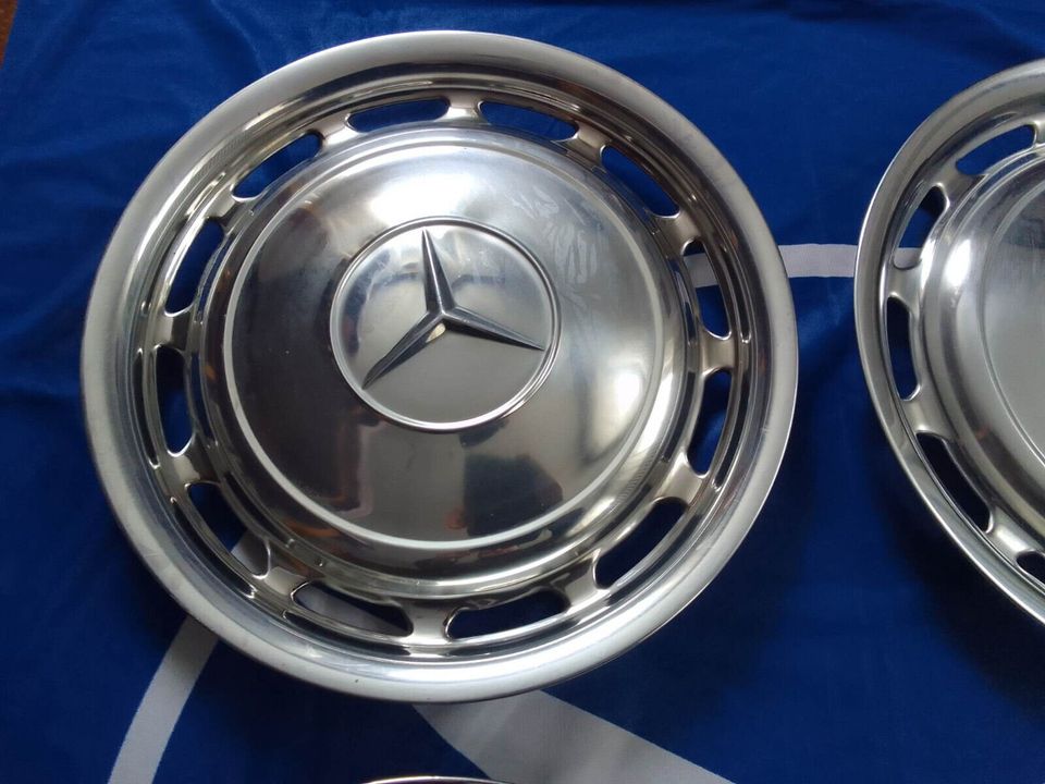 Mercedes 15 zoll Radkappen  w123 w115 w114 w100 600 Pullman 41 cm in Meißner